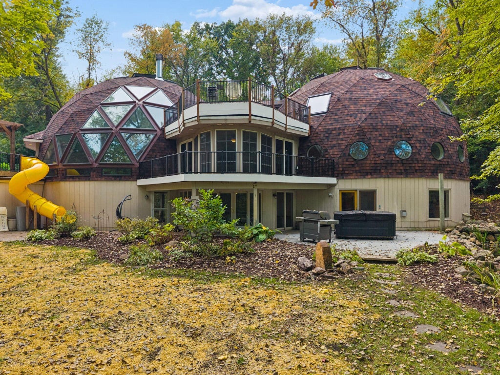 Photo of 6525 Rowland Road, Eden Prairie, MN 55344 (MLS # 7151379)