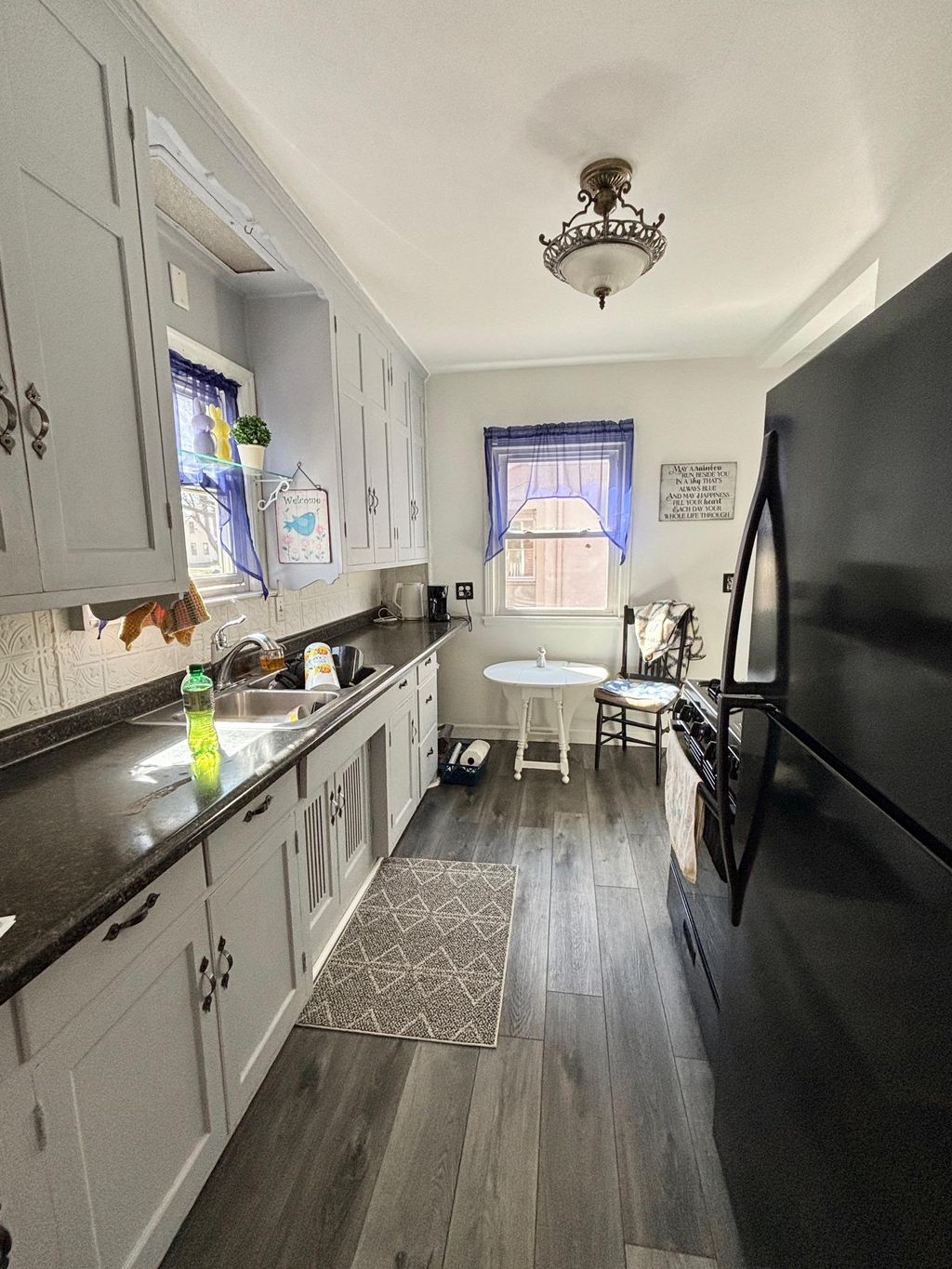 Photo of 895 Hoyt Avenue W, Saint Paul, MN 55117 (MLS # 7046569)