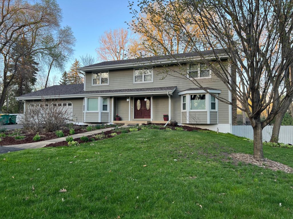 Photo of 5525 Wedgewood Drive, Excelsior, MN 55331 (MLS # 7060340)