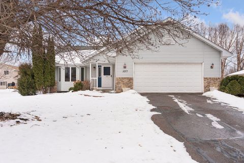 1077 Bonnieview Drive Woodbury MN 55129