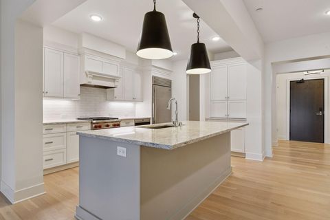 222 Ferndale Road S 207 Wayzata MN 55391