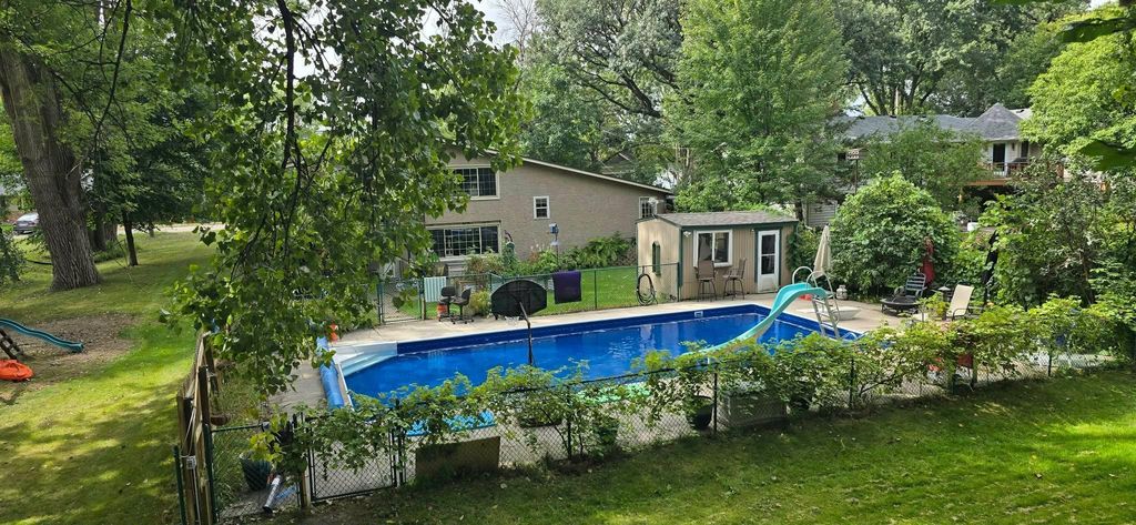 Photo of 1504 Crystal Lake Road E, Burnsville, MN 55306 (MLS # 7088518)