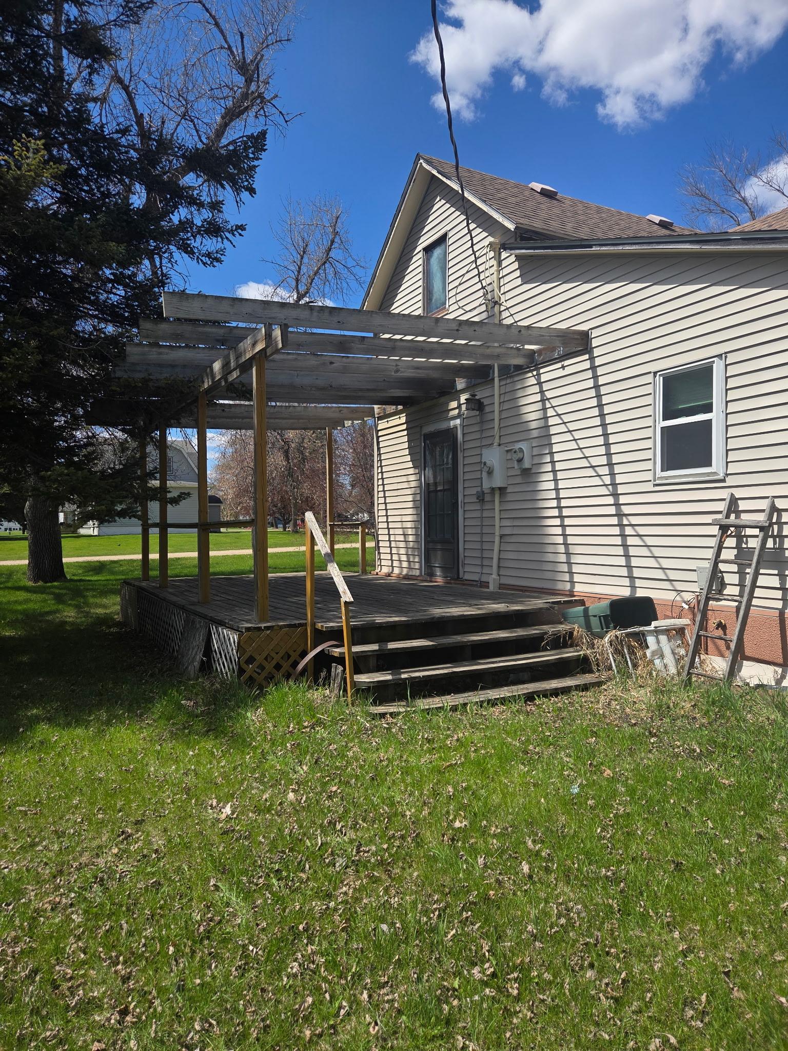 103 Main Street S