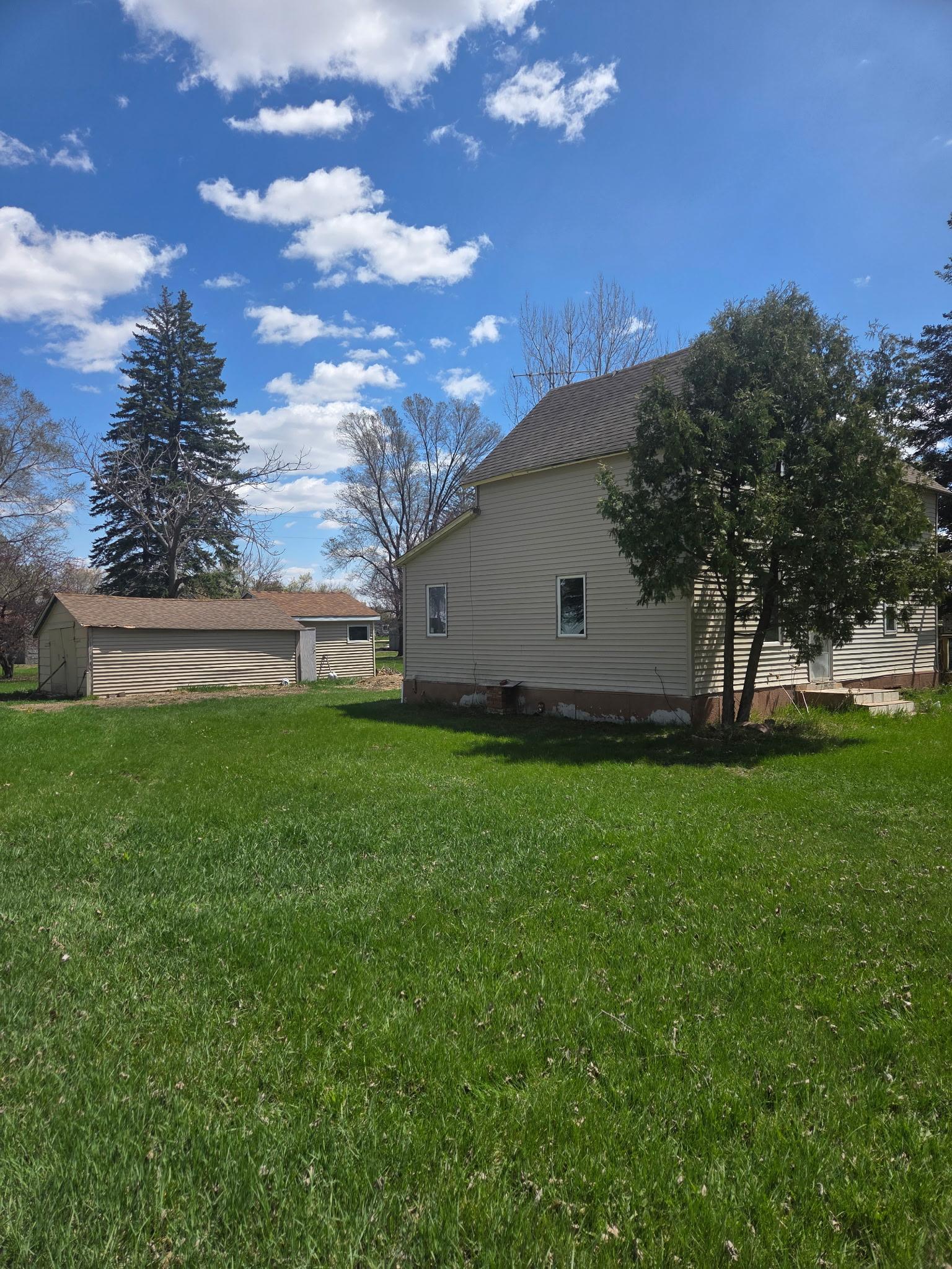 103 Main Street S