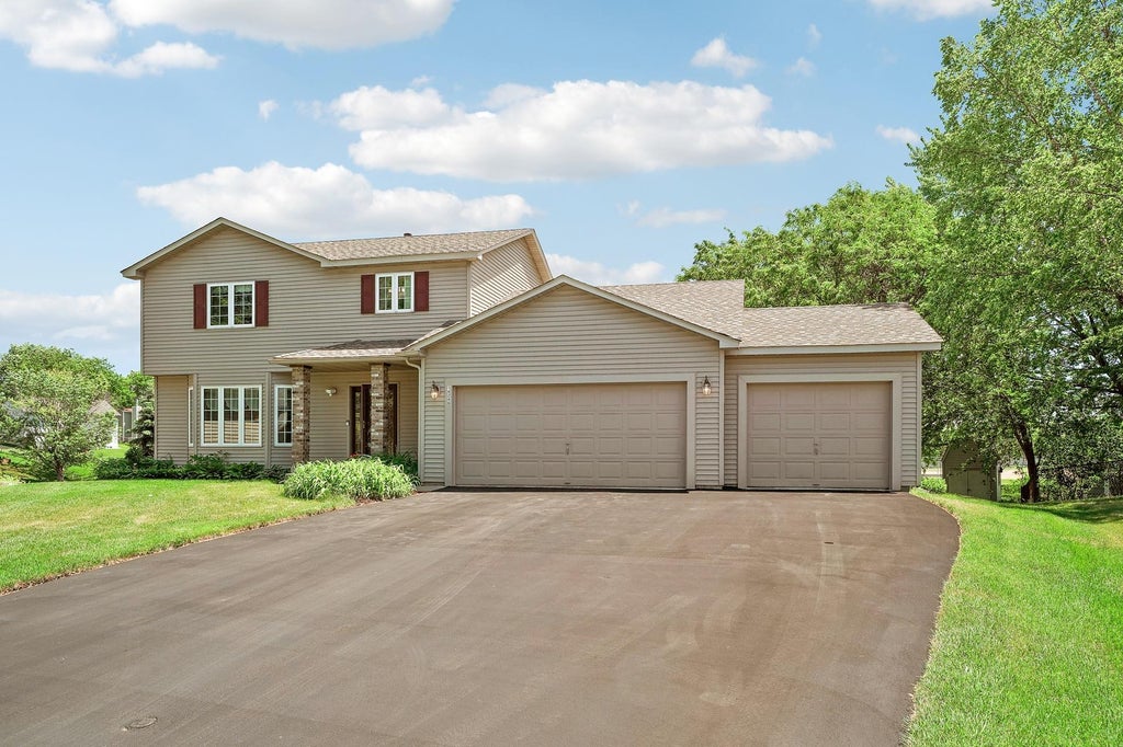 Photo of 14246 Dearborn Path, Rosemount, MN 55068 (MLS # 7140530)