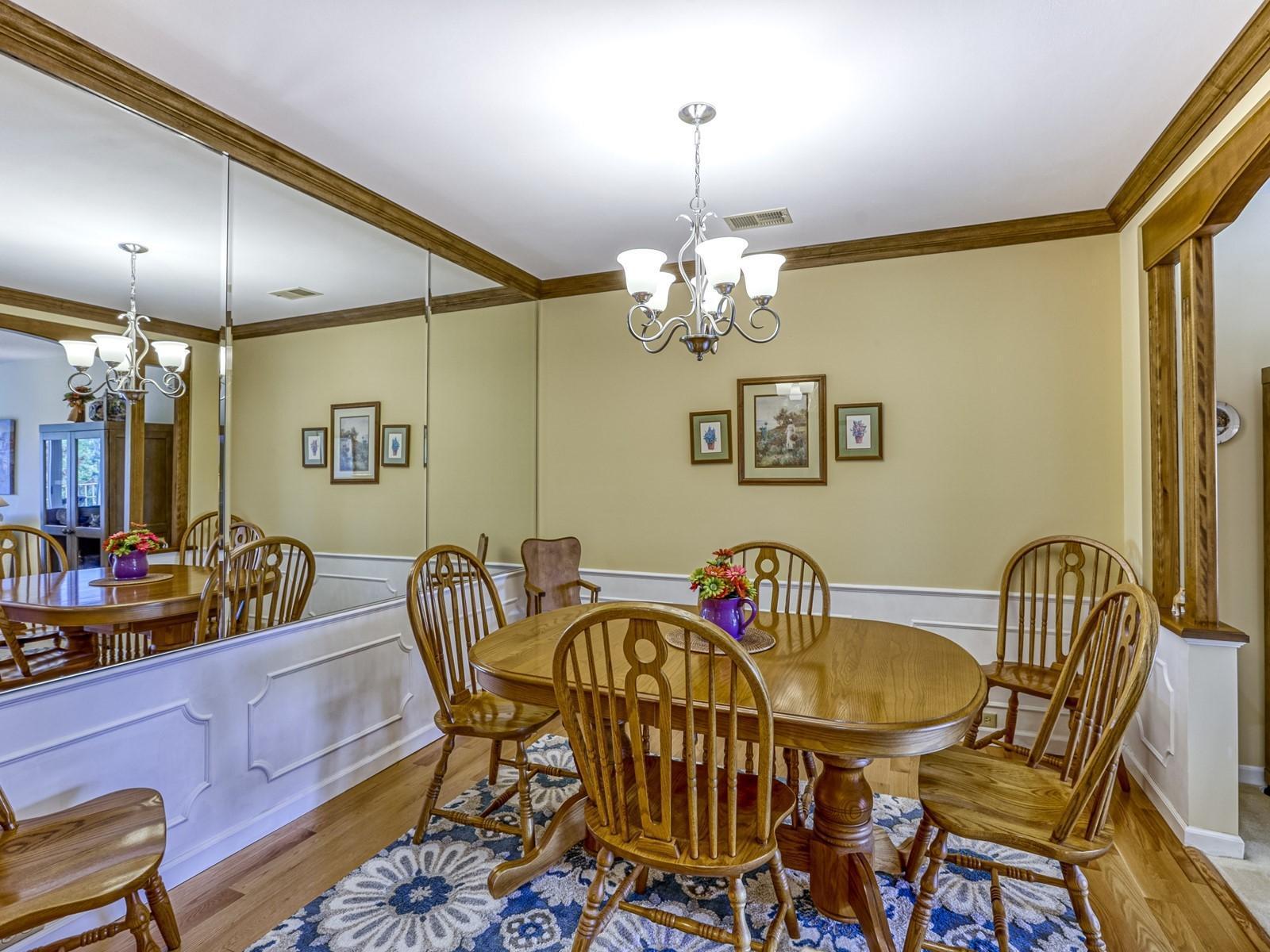 8621 Basswood Road 33