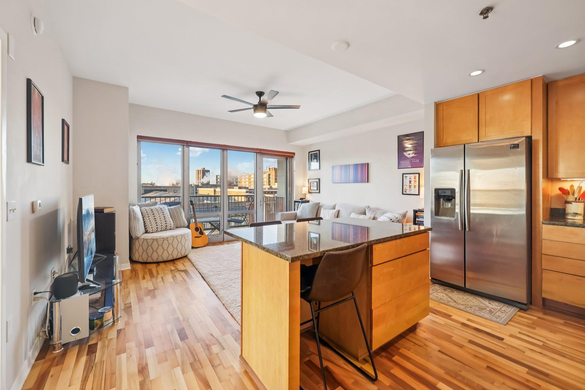 929 Portland Avenue 410