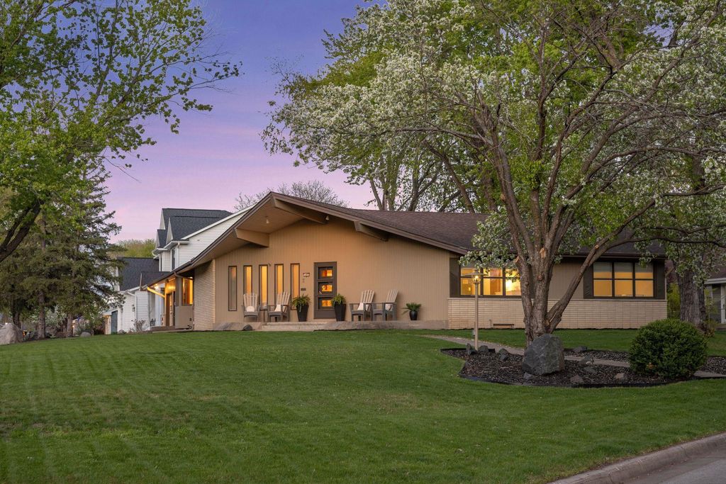 Photo of 7401 W Shore Drive, Edina, MN 55435 (MLS # 7069415)