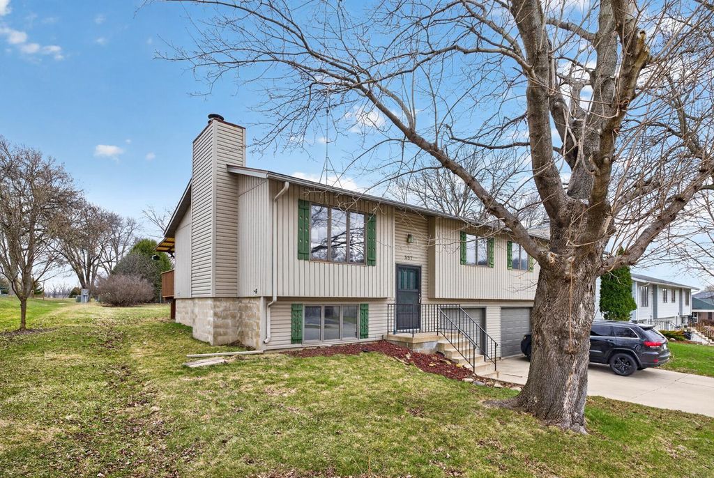 Photo of 357 Elton Hills Drive NW, Rochester, MN 55901 (MLS # 7048297)