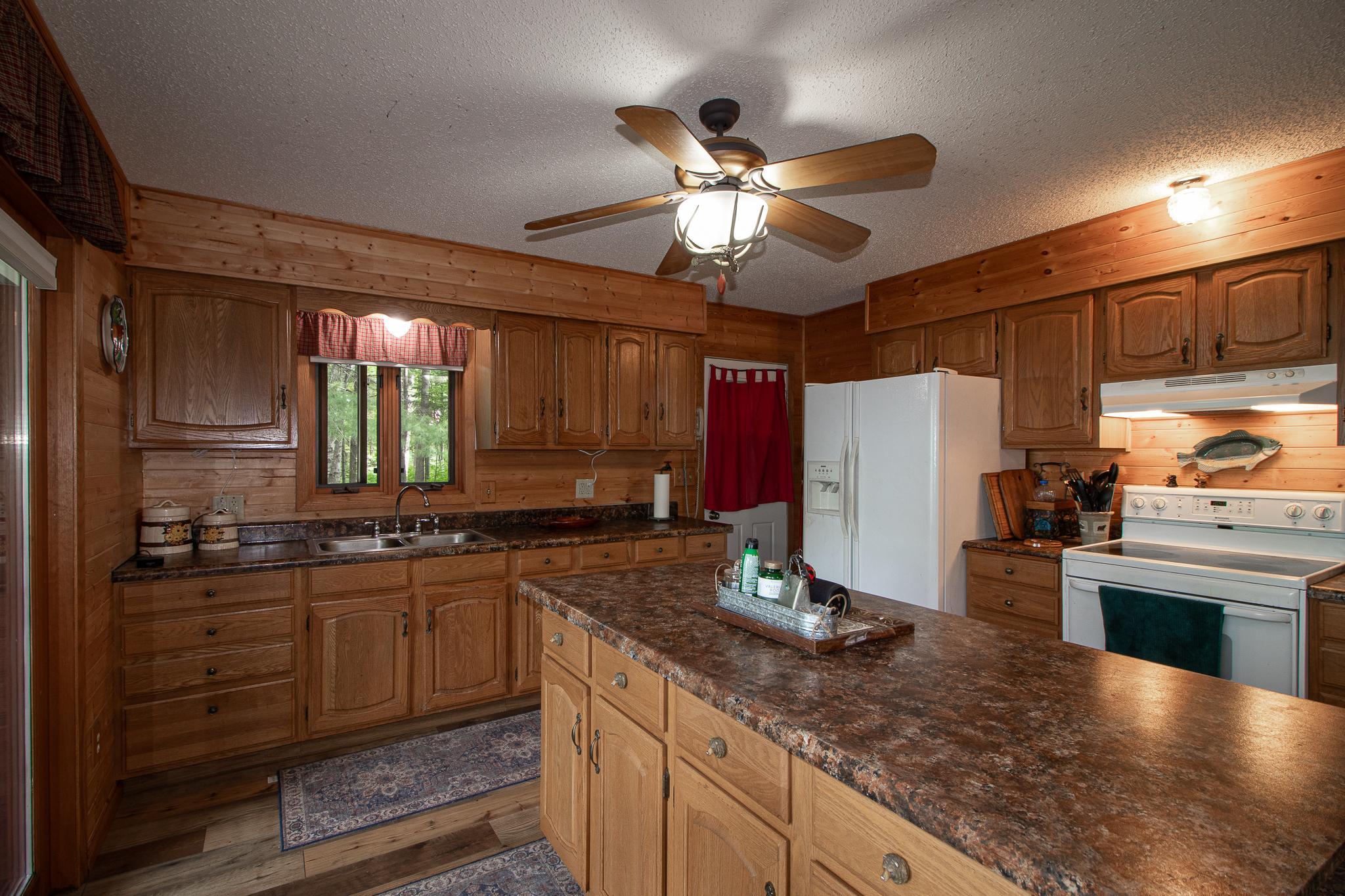 319 S Lake Lawrence Road NE