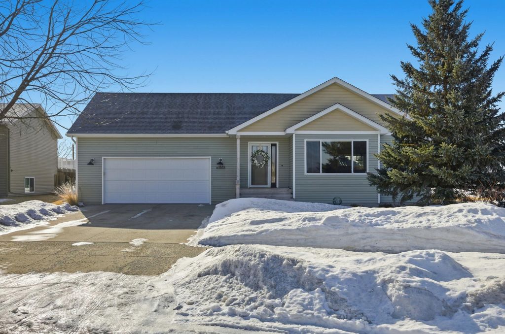 Photo of 1573 43rd Avenue S, Moorhead, MN 56560 (MLS # 7018340)