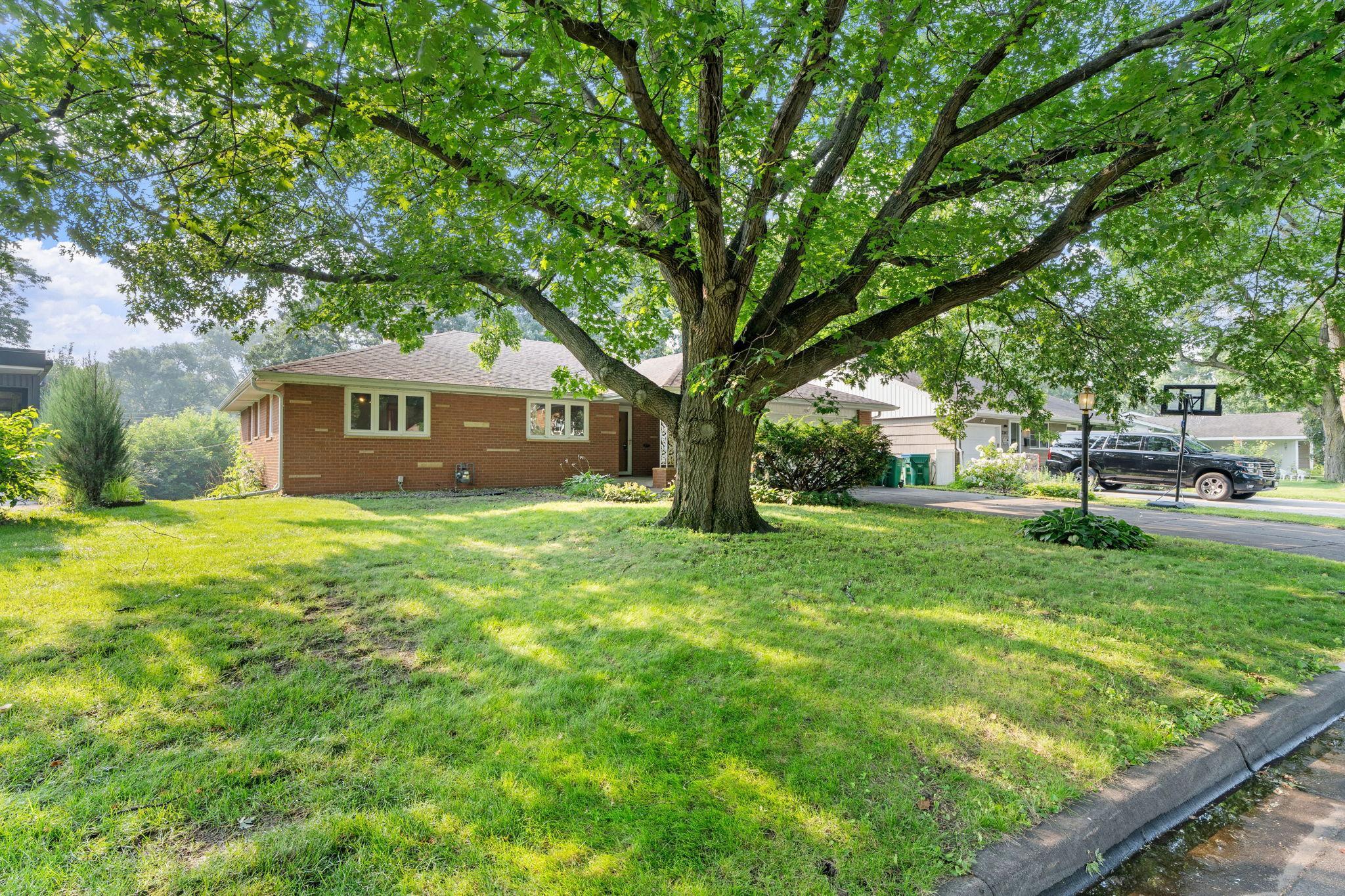 3337 Decatur Lane