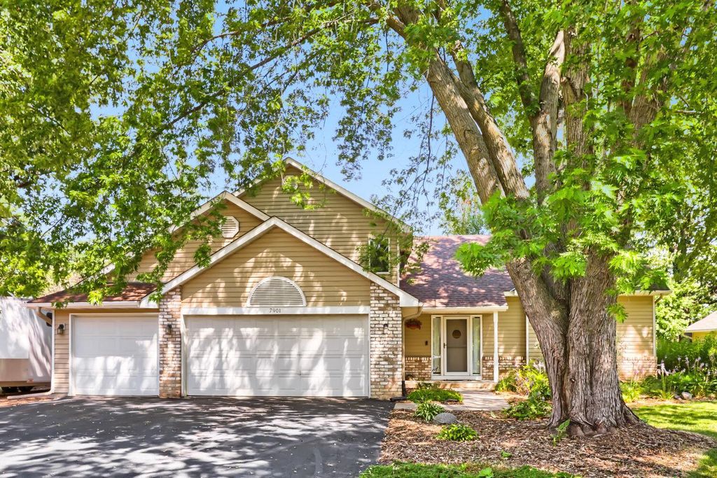 Photo of 7901 Lilac Lane, Victoria, MN 55386 (MLS # 7108223)