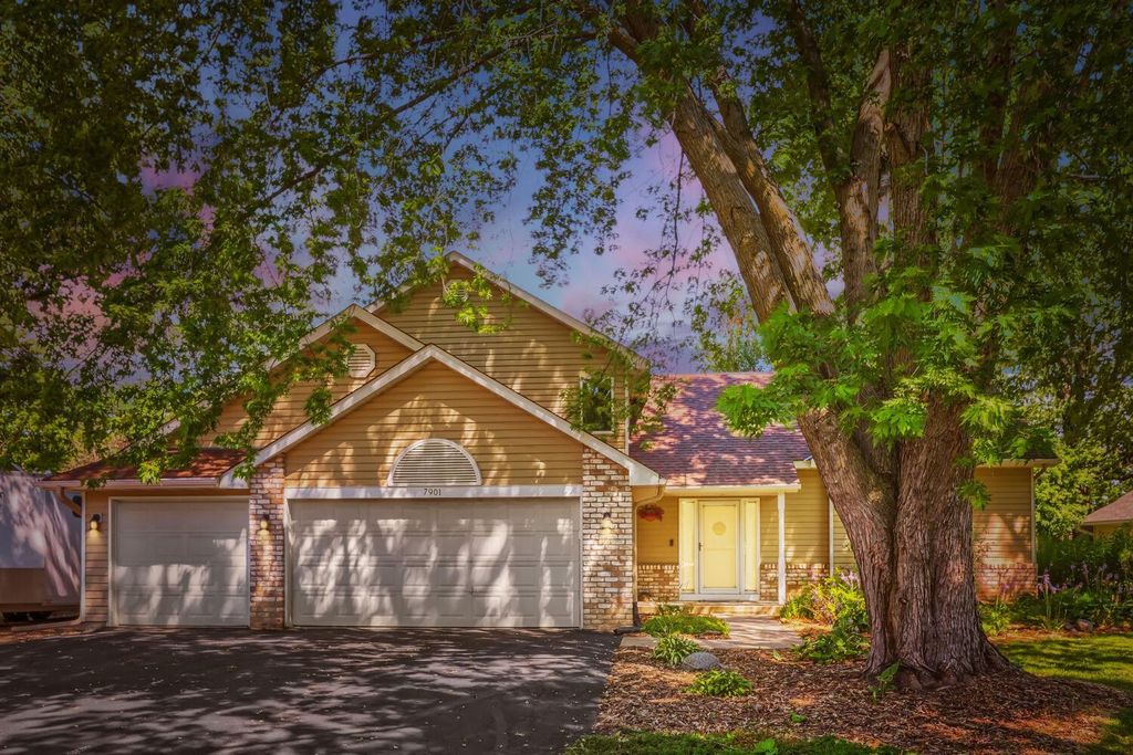 Photo of 7901 Lilac Lane, Victoria, MN 55386 (MLS # 7108223)