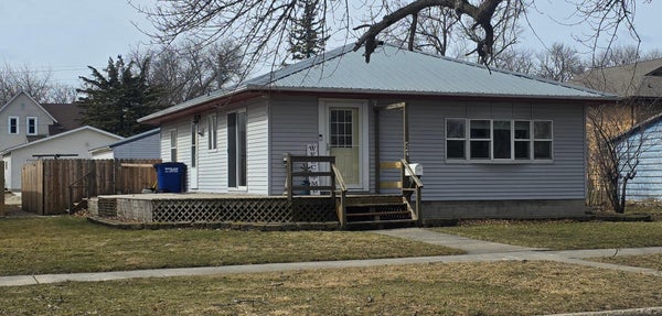 524 1ST AVE SE, WELLS, MN 56097 - Image b54b44d6023f4b40a5af8a558cdb6b9b/752160367
