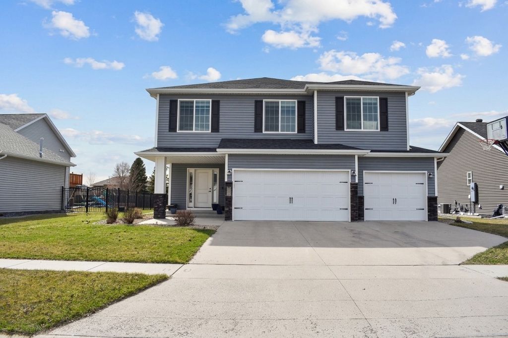 Photo of 2115 41st Street S, Moorhead, MN 56560 (MLS # 7056241)