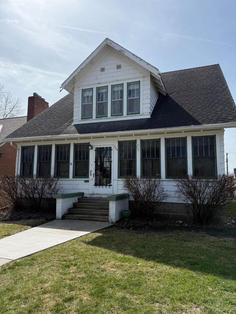 Photo of 305 Summit Street SE, Sleepy Eye, MN 56085 (MLS # 7056491)