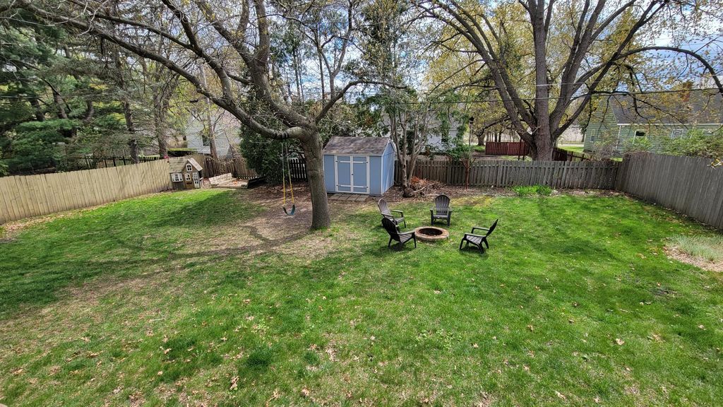 Photo of 1052 County Road B W, Roseville, MN 55113 (MLS # 7064472)