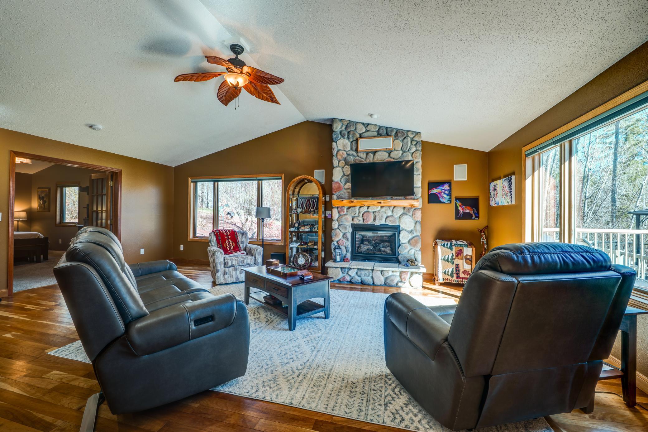 8376 Cedar Crest Loop NW
