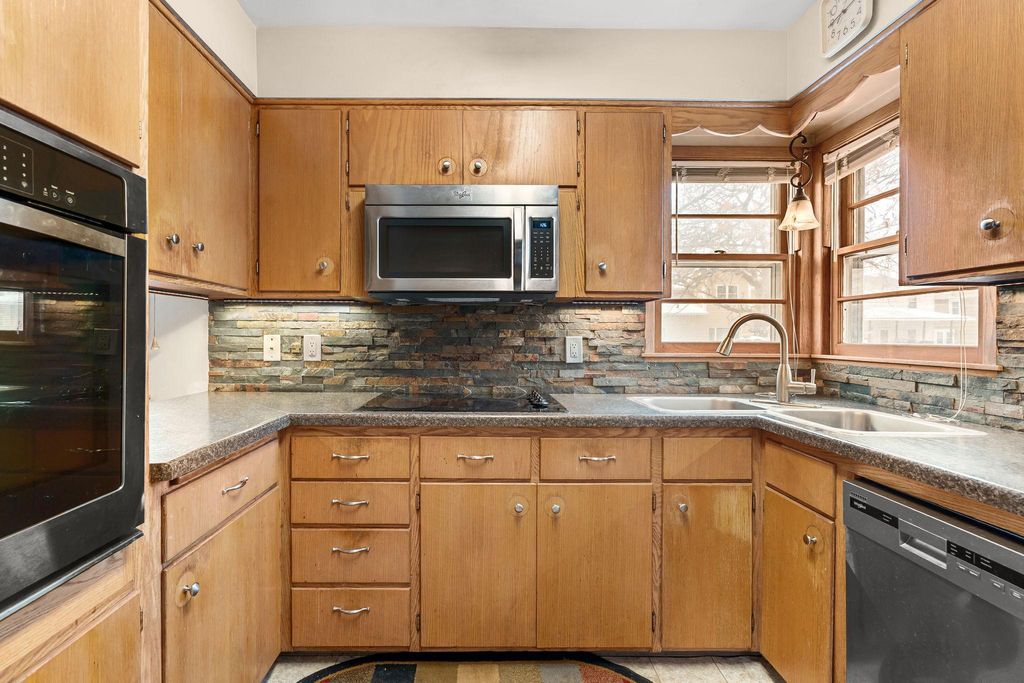 Photo of 710 3rd Avenue NW, Austin, MN 55912 (MLS # 7001115)