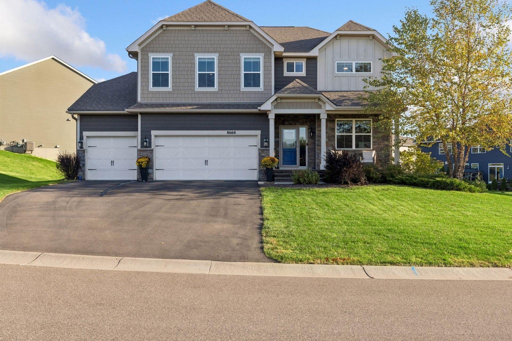 Photo of 8668 Platinum Drive, Woodbury, MN 55129 (MLS # 7158555)