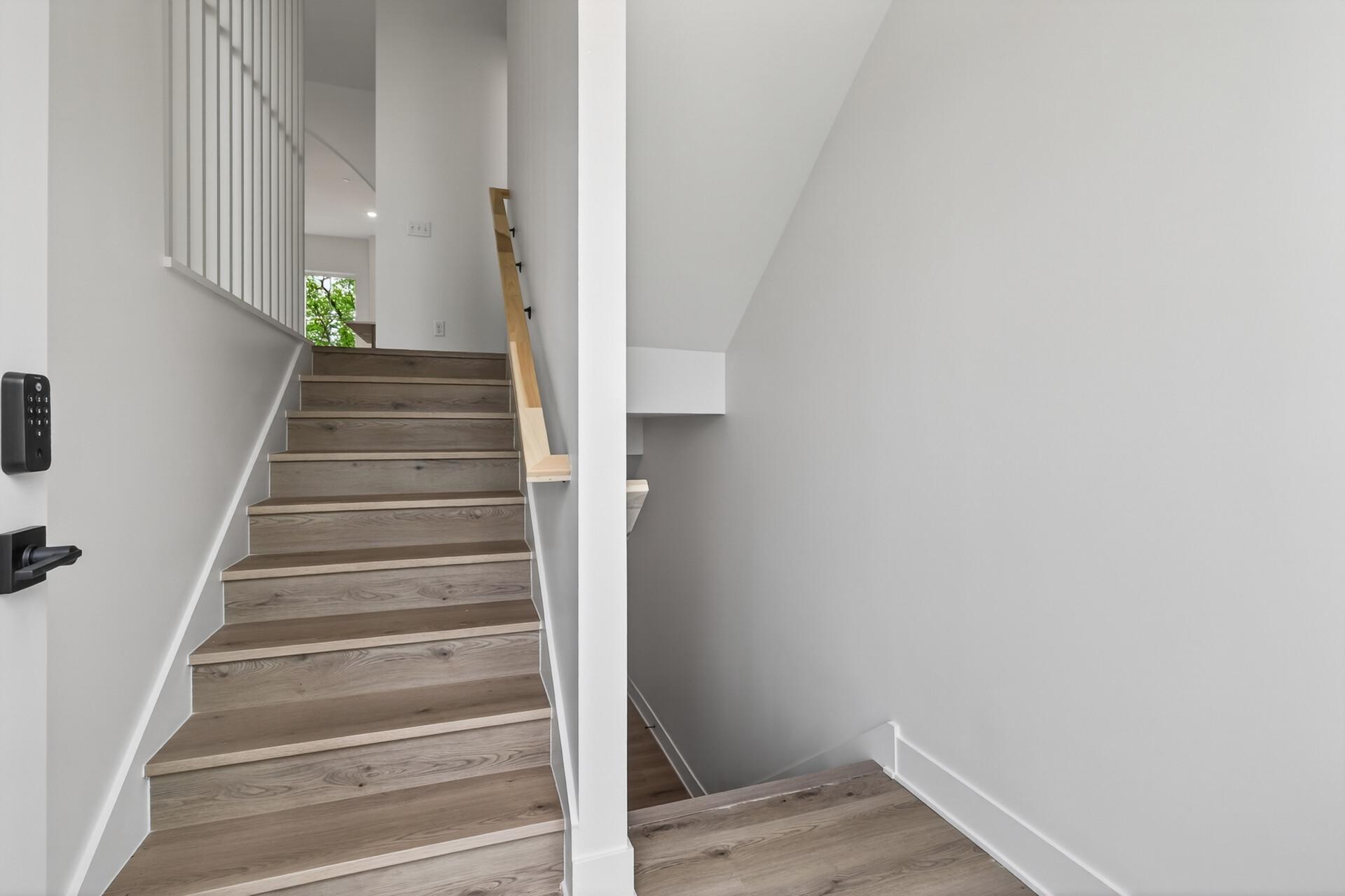 2503 Jansen Avenue