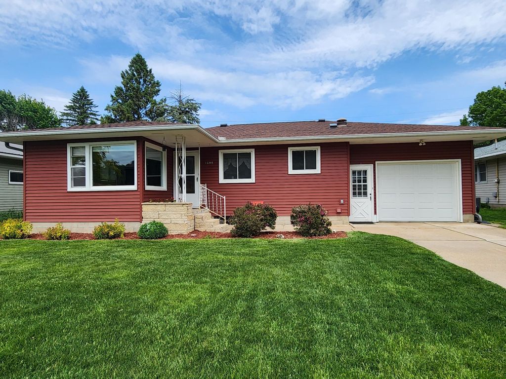 Photo of 1608 W King Street, Winona, MN 55987 (MLS # 7079639)