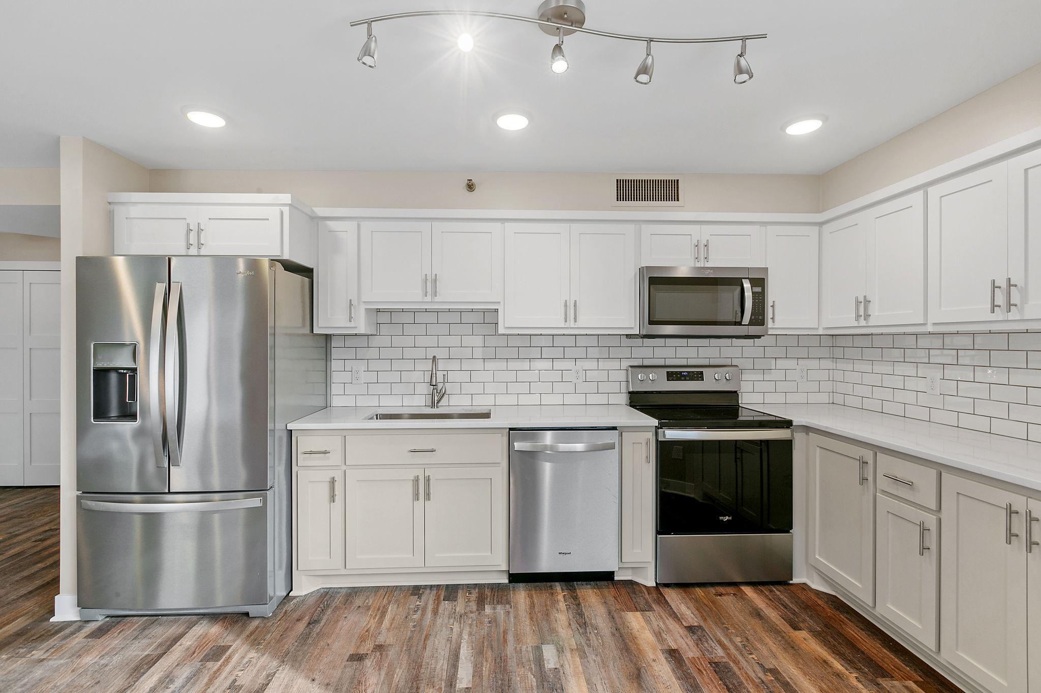 121 Washington Avenue S 502