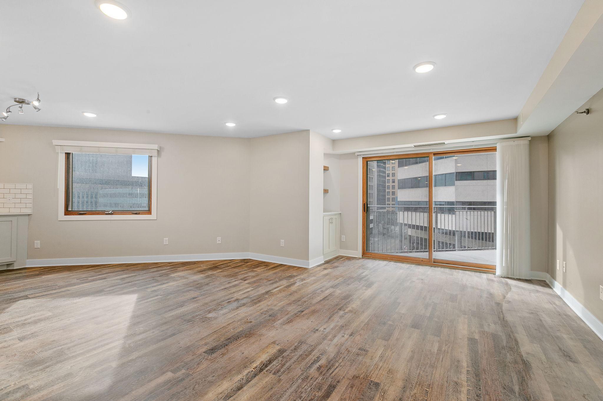 121 Washington Avenue S 502
