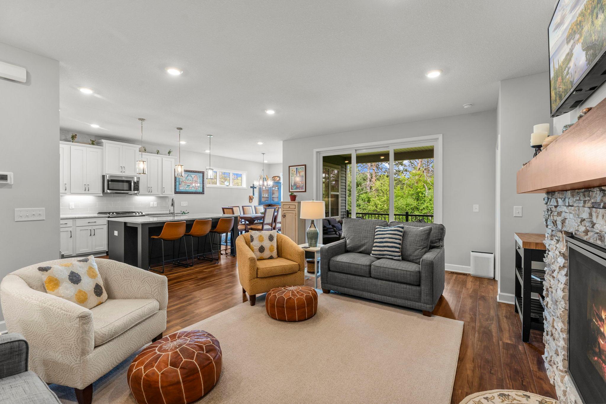 8034 Glenwood Drive