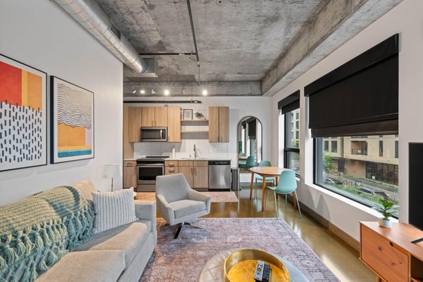 728 3RD ST N APT 201, MINNEAPOLIS, MN 55401 - Image b59355d6c5d180cfaf44ff64ffac24ed/3209338173