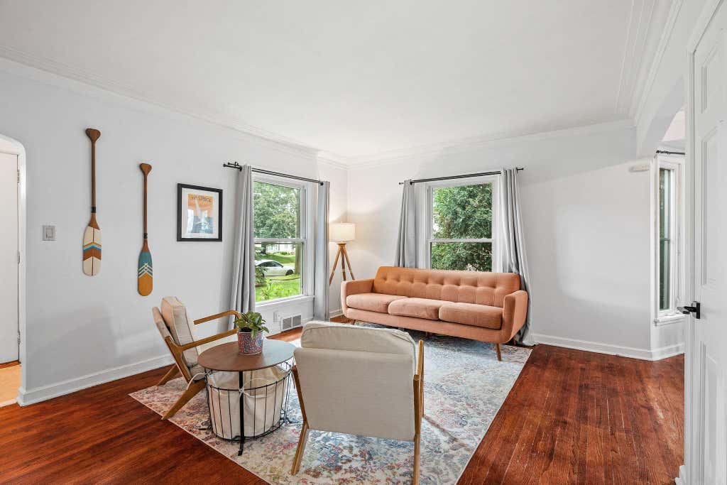 Photo of 1133 California Avenue W, Saint Paul, MN 55108 (MLS # 7095606)
