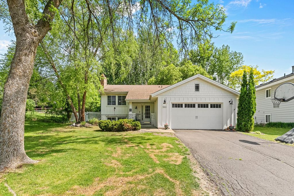 Photo of 543 Westfield Lane, Vadnais Heights, MN 55127 (MLS # 7080353)