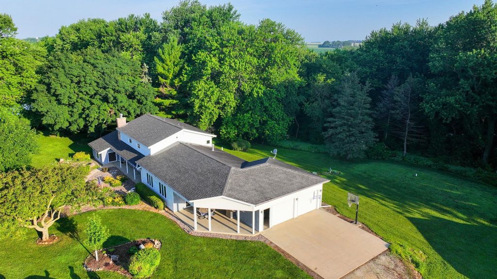 Photo of 22438 State Highway 30, Hayfield, MN 55940 (MLS # 7005982)