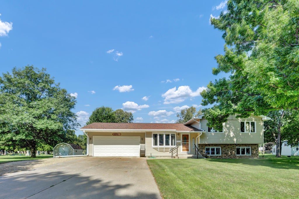 Photo of 1120 W Marion Street, Lake City, MN 55041 (MLS # 7143949)
