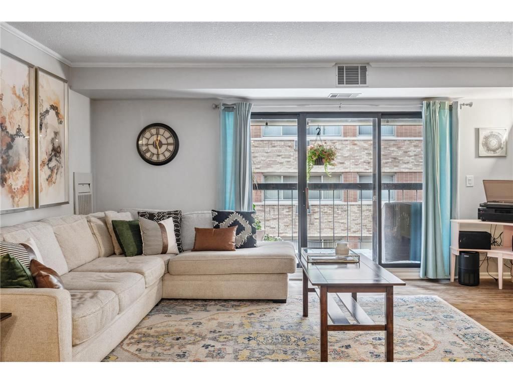 Photo of 2885 Knox Avenue S #405, Minneapolis, MN 55408 (MLS # 7068842)