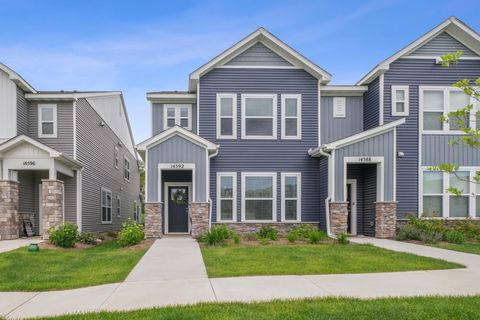 14592 Twin Lakes Circle Burnsville MN 55306