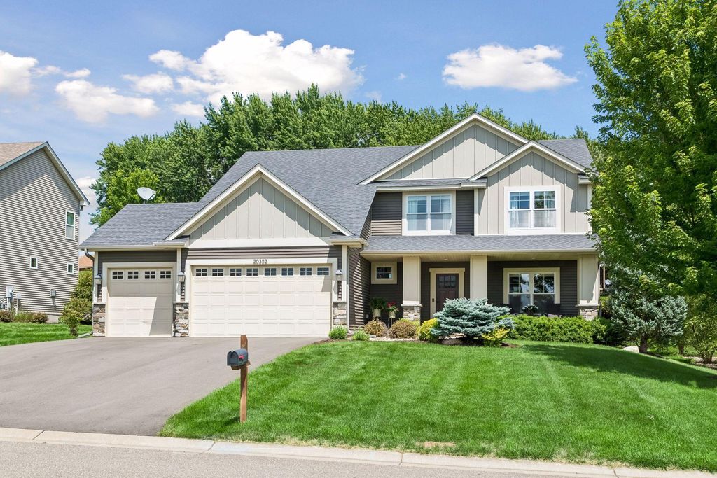 Photo of 20352 Hampton Avenue, Lakeville, MN 55044 (MLS # 7106022)