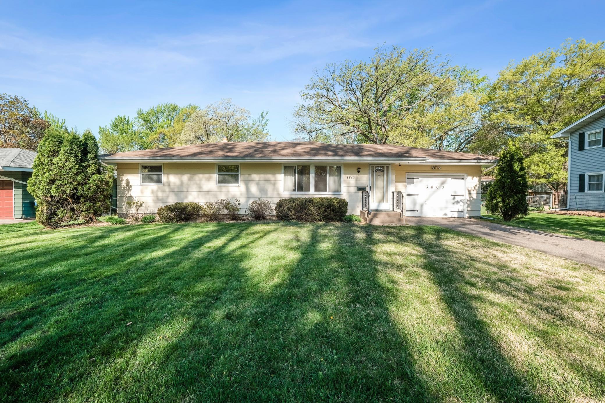 3863 E County Line Road N