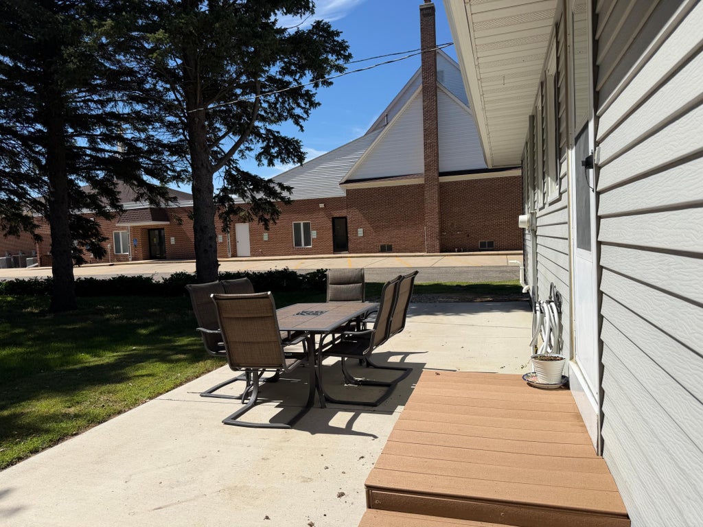 Photo of 231 Elizabeth Street E, Edgerton, MN 56128 (MLS # 7137168)