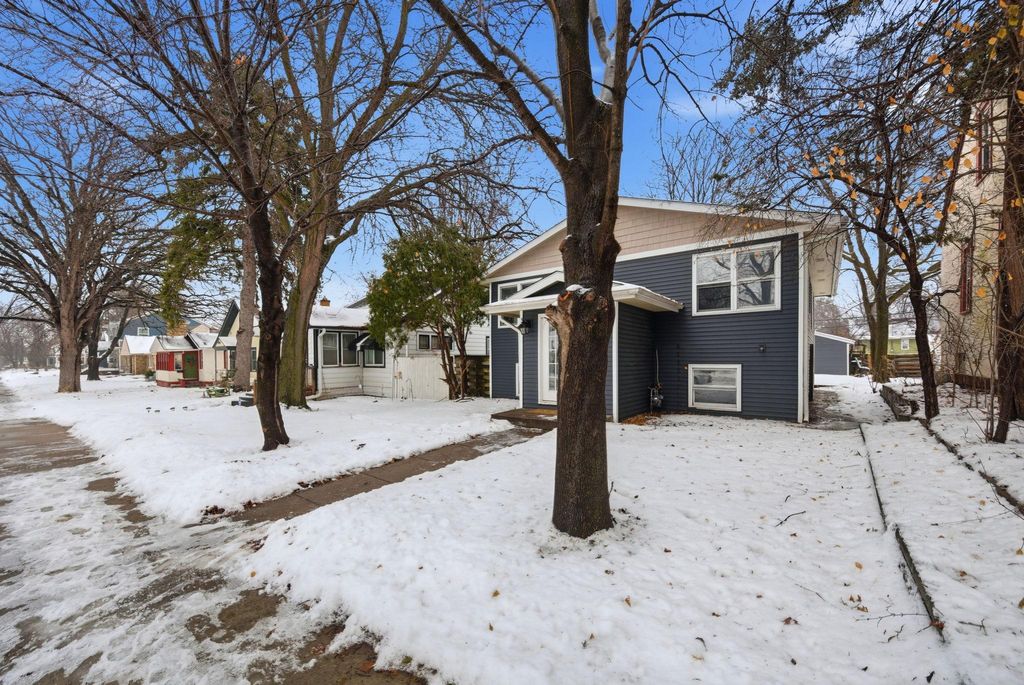 Photo of 3218 Washburn Avenue N, Minneapolis, MN 55412 (MLS # 7005836)