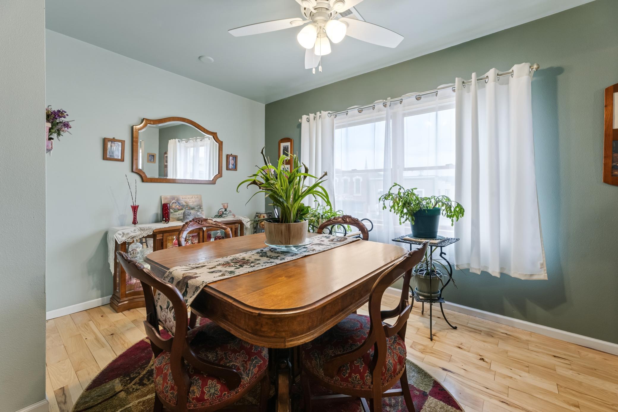 234 Main Street W 200