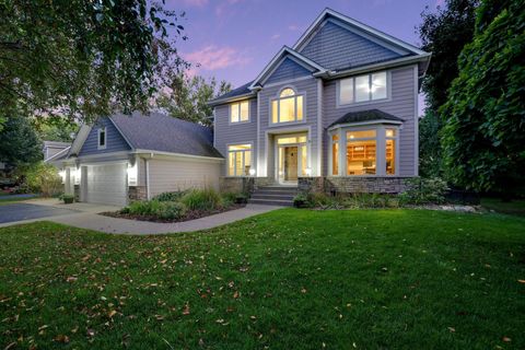 18458 Erin Bay Eden Prairie MN 55347
