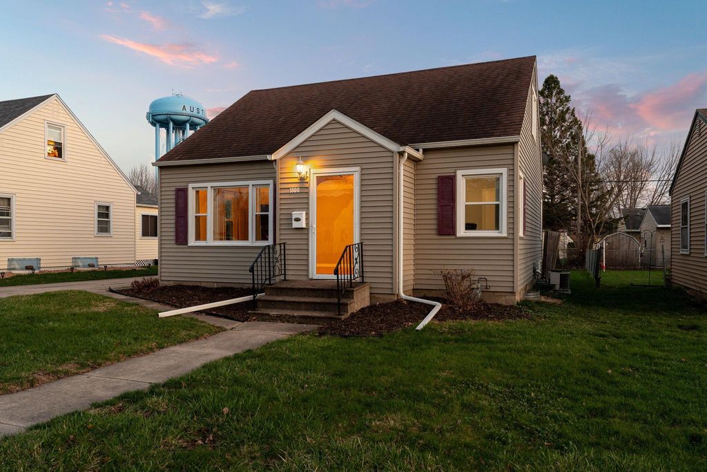 Photo of 1800 2nd Avenue SE, Austin, MN 55912 (MLS # 7056339)