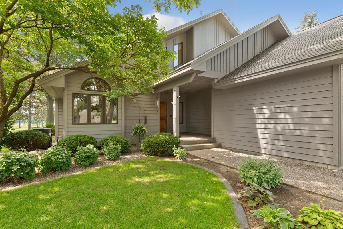 24 Greenhaven Bay