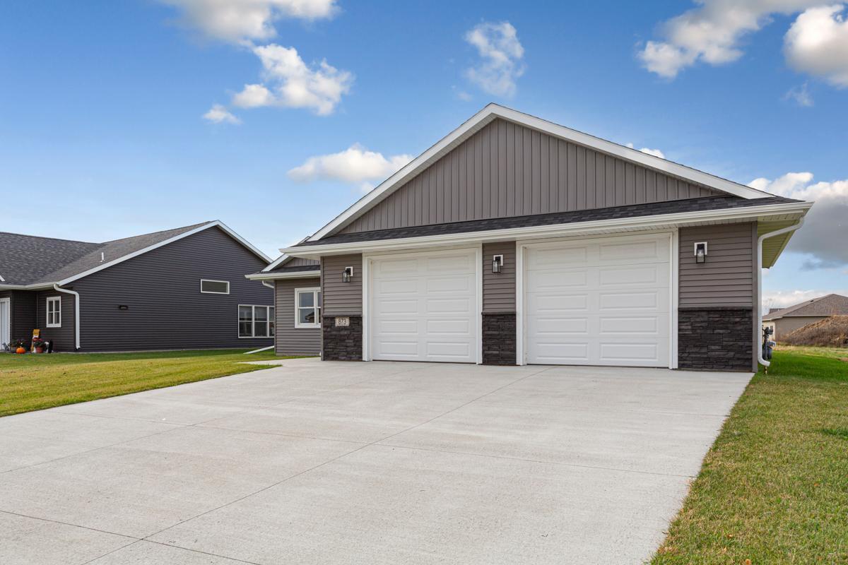 873 Escalade Lane SE