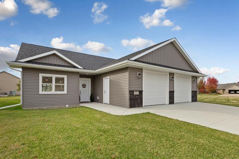 873 Escalade Lane SE Owatonna MN 55060
