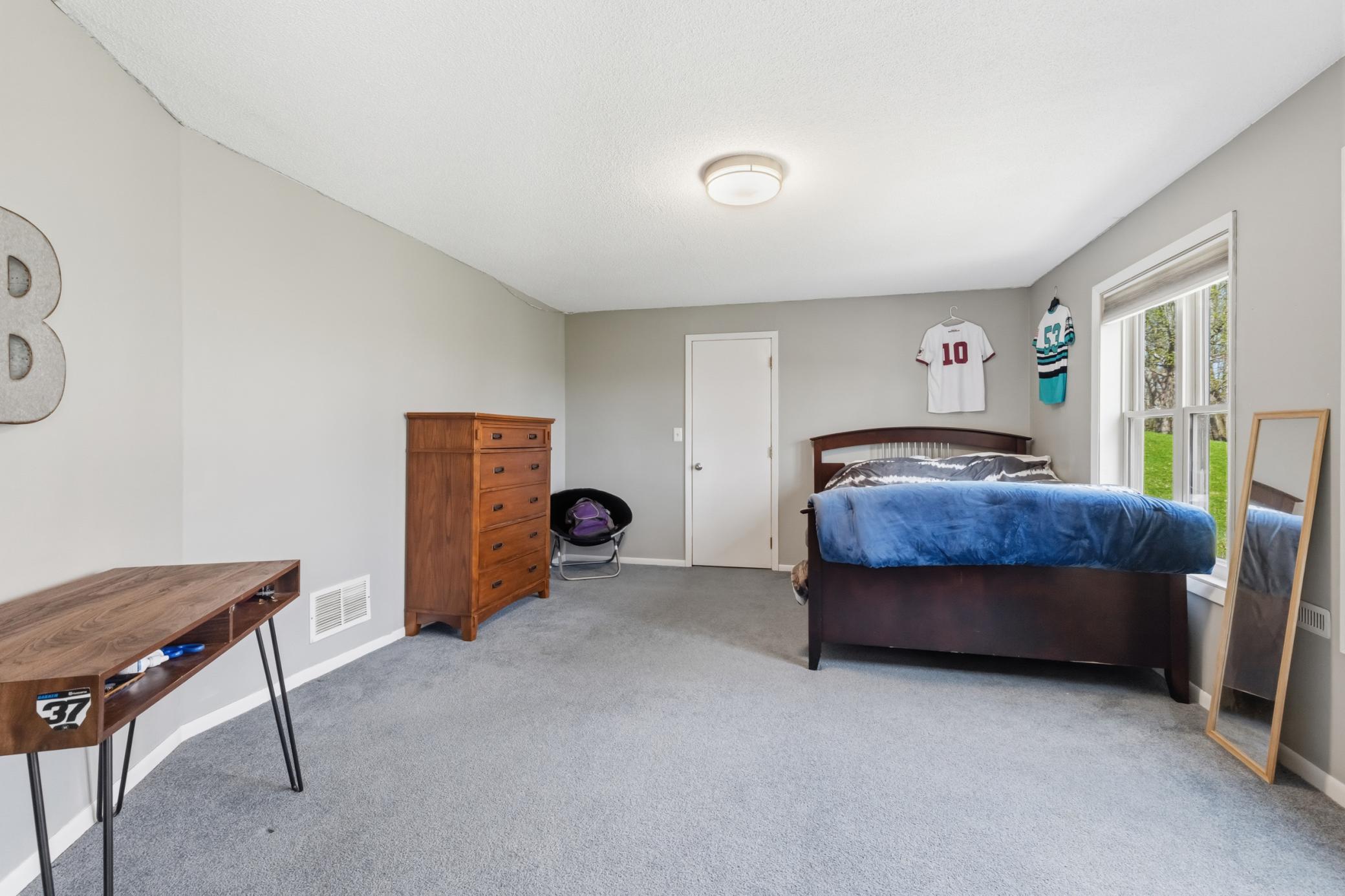 Rochester, Minnesota, 55902, United States, 5 Bedrooms Bedrooms, ,4 BathroomsBathrooms,Residential,Active,2051987