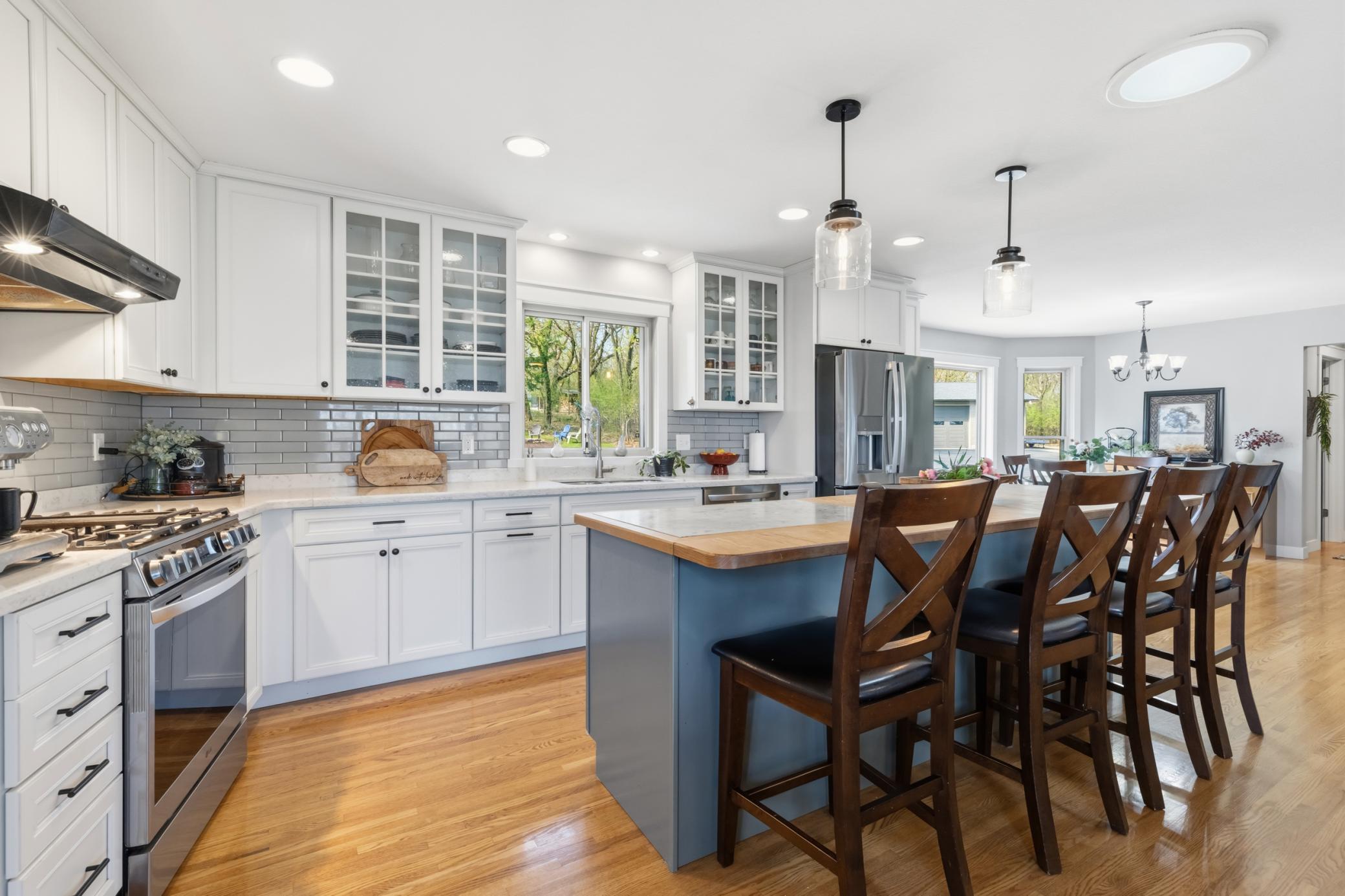 Rochester, Minnesota, 55902, United States, 5 Bedrooms Bedrooms, ,4 BathroomsBathrooms,Residential,Active,2051987