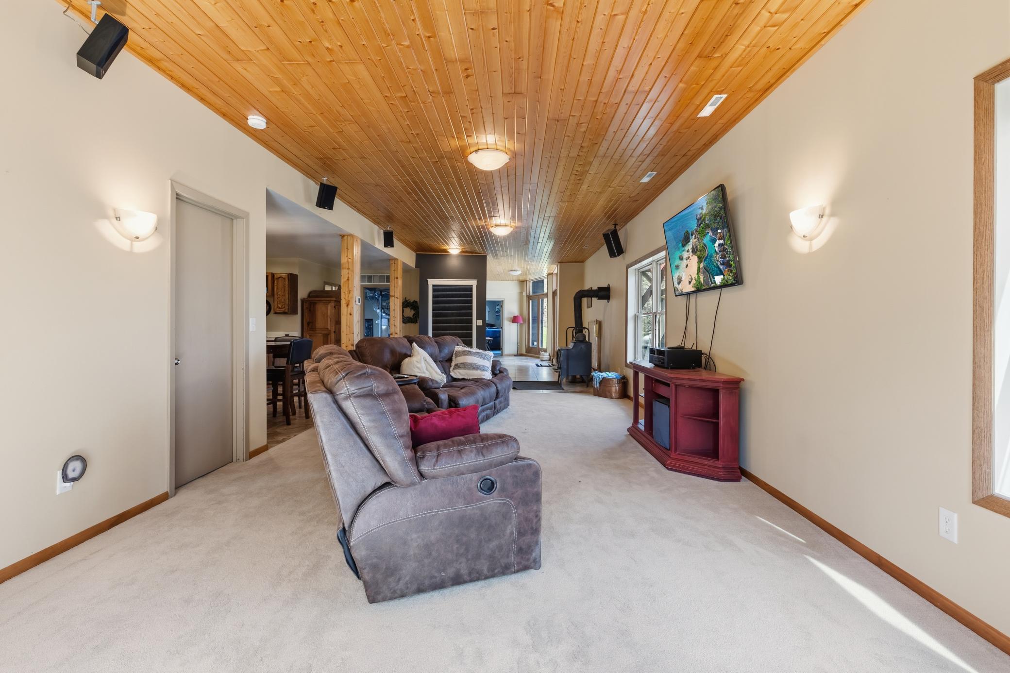 Rochester, Minnesota, 55902, United States, 5 Bedrooms Bedrooms, ,4 BathroomsBathrooms,Residential,Active,2051987